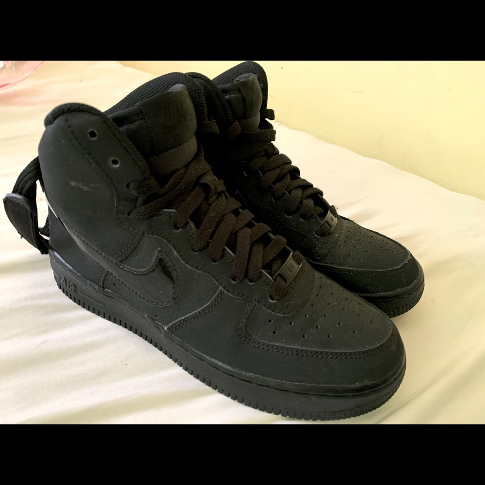 Black high-top Nikes